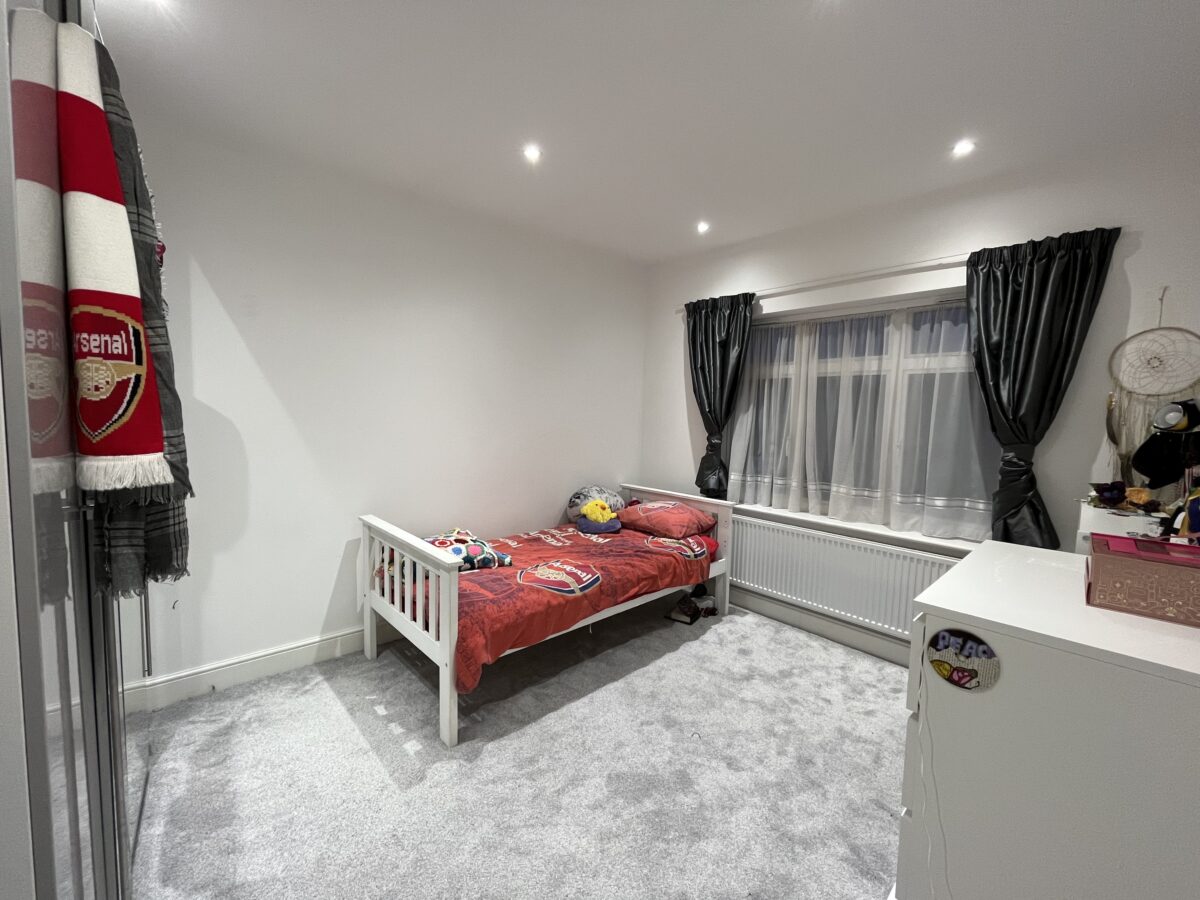Queensbury Road, London, NW9