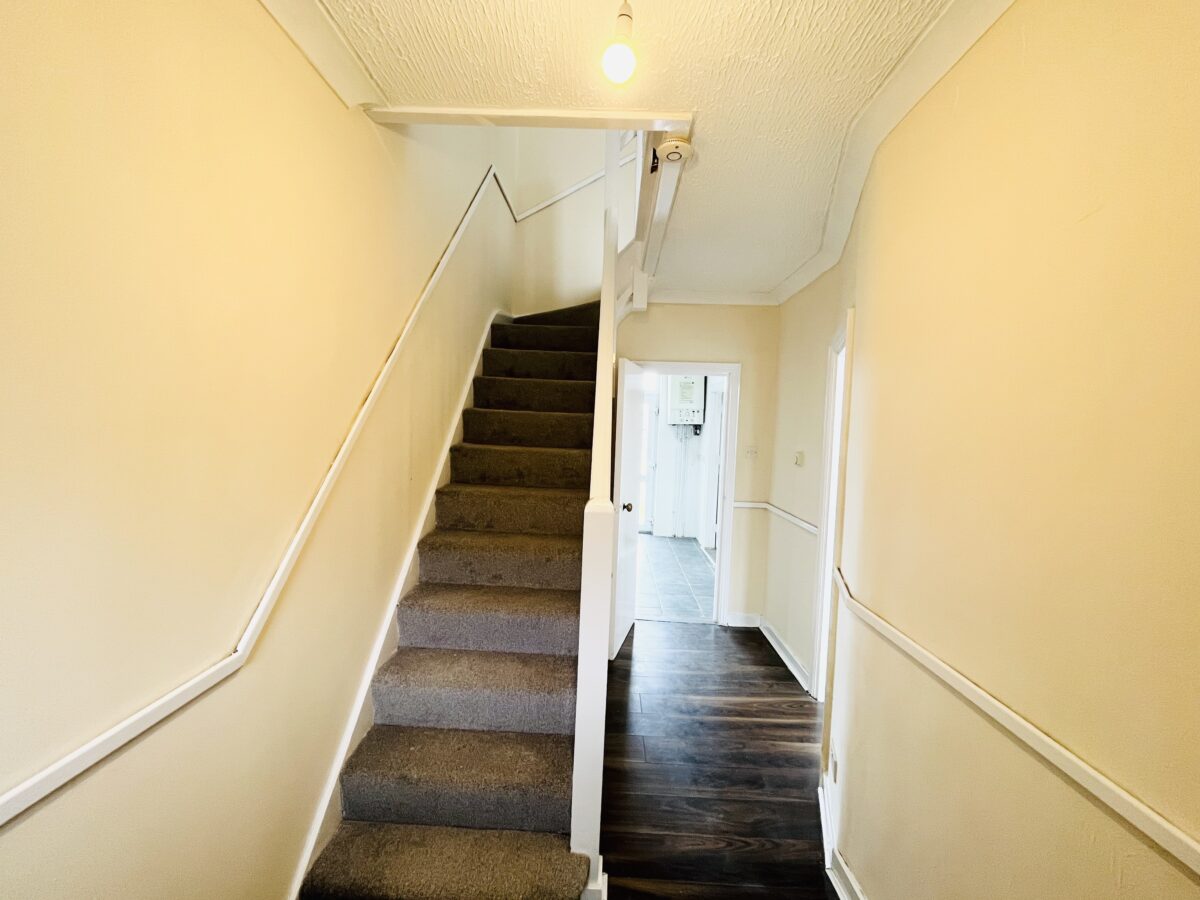 Malvern Gardens, Queensbury, HARROW, HA3