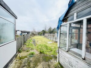 Malvern Gardens, Queensbury, HARROW, HA3