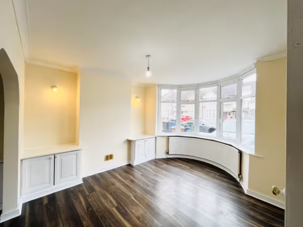 Malvern Gardens, Queensbury, HARROW, HA3