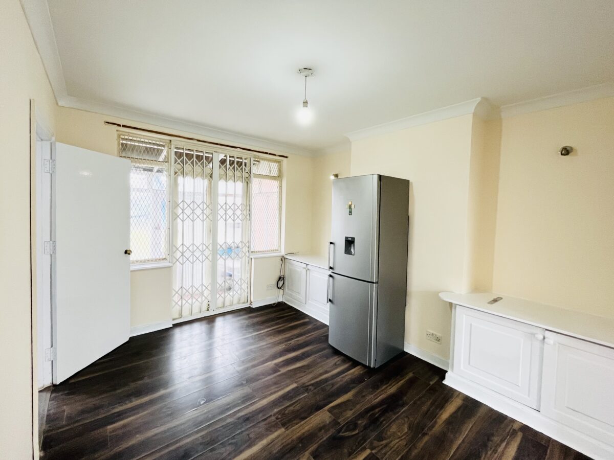 Malvern Gardens, Queensbury, HARROW, HA3