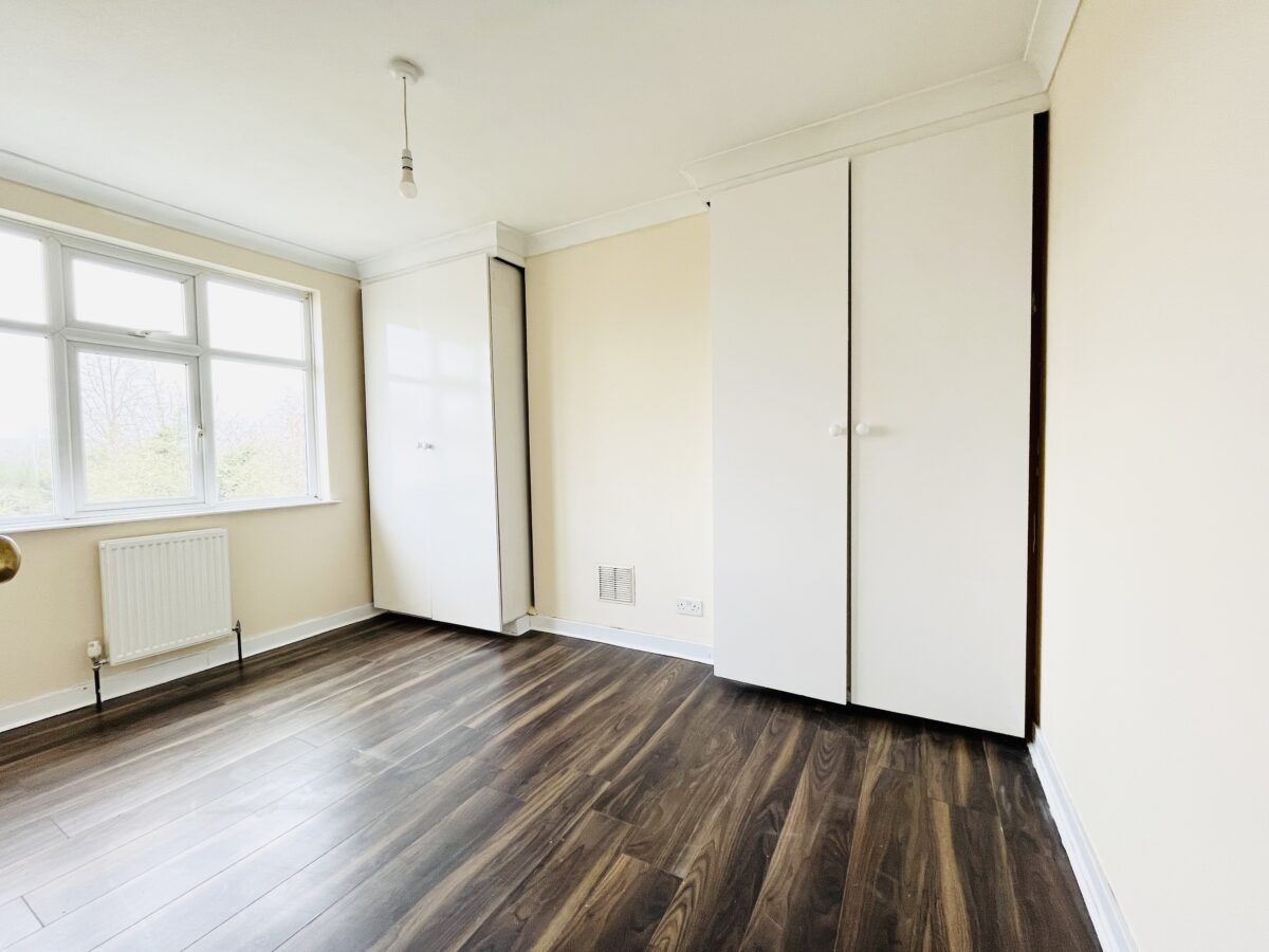 Malvern Gardens, Queensbury, HARROW, HA3