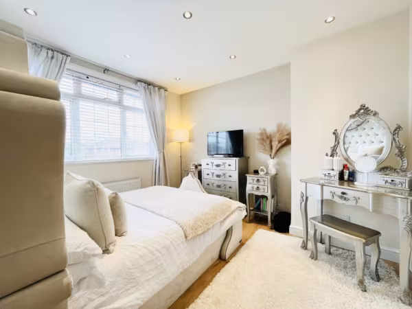 Montrose Avenue, Edgware, HA8 0DY