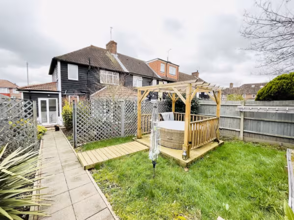 Montrose Avenue, Edgware, HA8 0DY